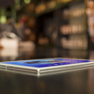 Sony Xperia Z4 Tablet: Τα έχει όλα (αλλά δεν συμφέρει!)